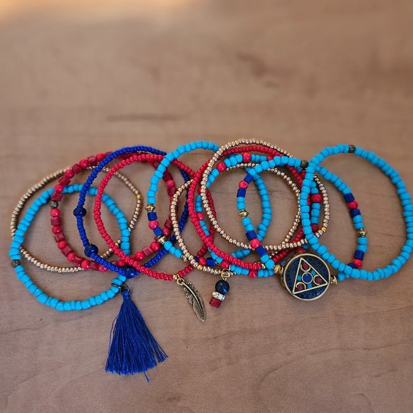 Multiple bohemian style bracelets - Picture 2 of 4